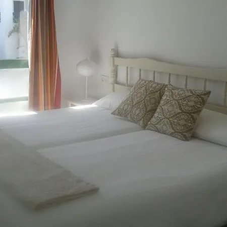 Complejo Residencial Los Carmenes *