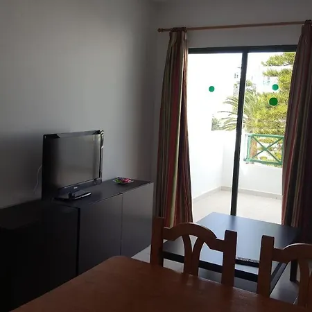 Complejo Residencial Los Carmenes Apartamento *
