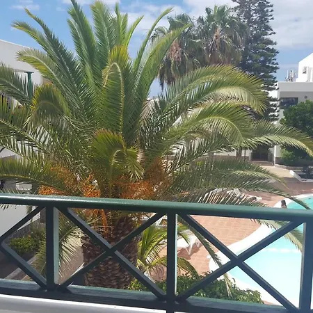 Complejo Residencial Los Carmenes *